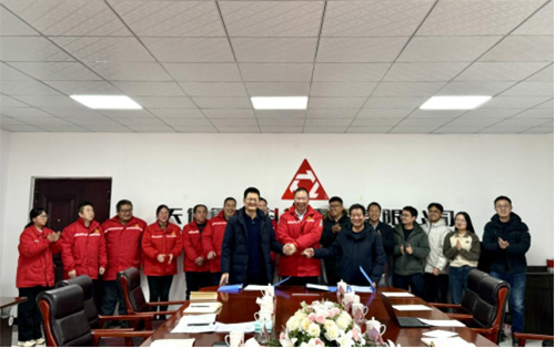 1735105130933716.jpg 004ba21908ab6e69fd6fab68bf3206a.jpg